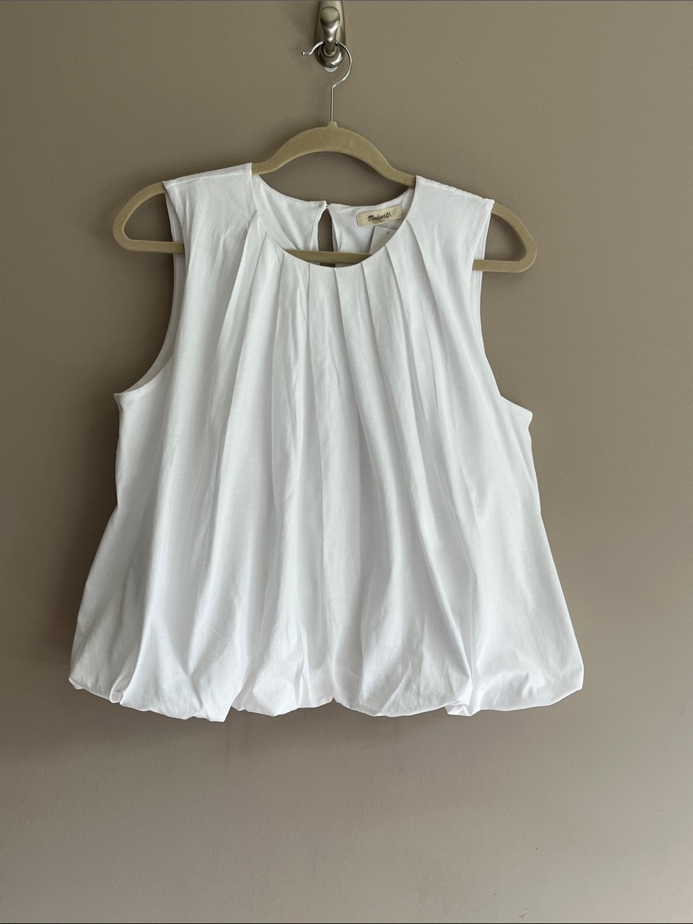 Madewell White Sleeveless Crewneck Bubble size medium